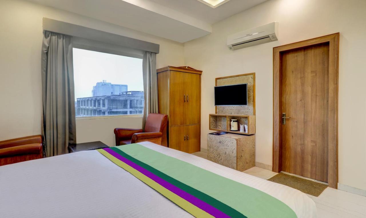 Treebo C1 Taj Nirvana アーグラ エクステリア 写真